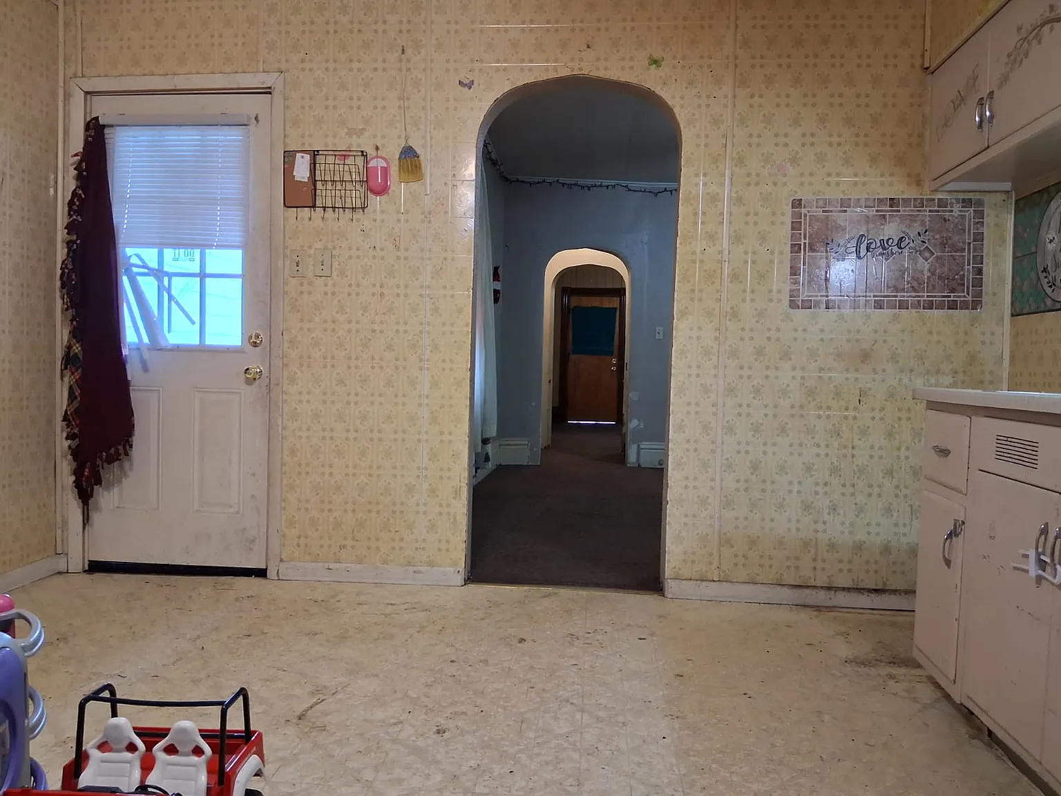 629 Lincoln Ave — Photo 2