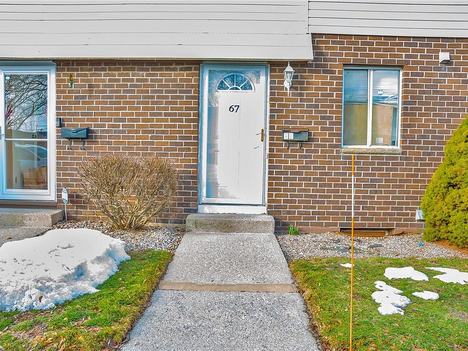 1st image of 67 Fox Ct