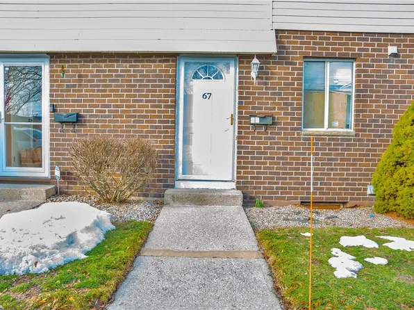 67 Fox Ct, Rochester, NY 14606