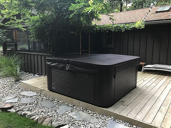 New hot tub 2016
