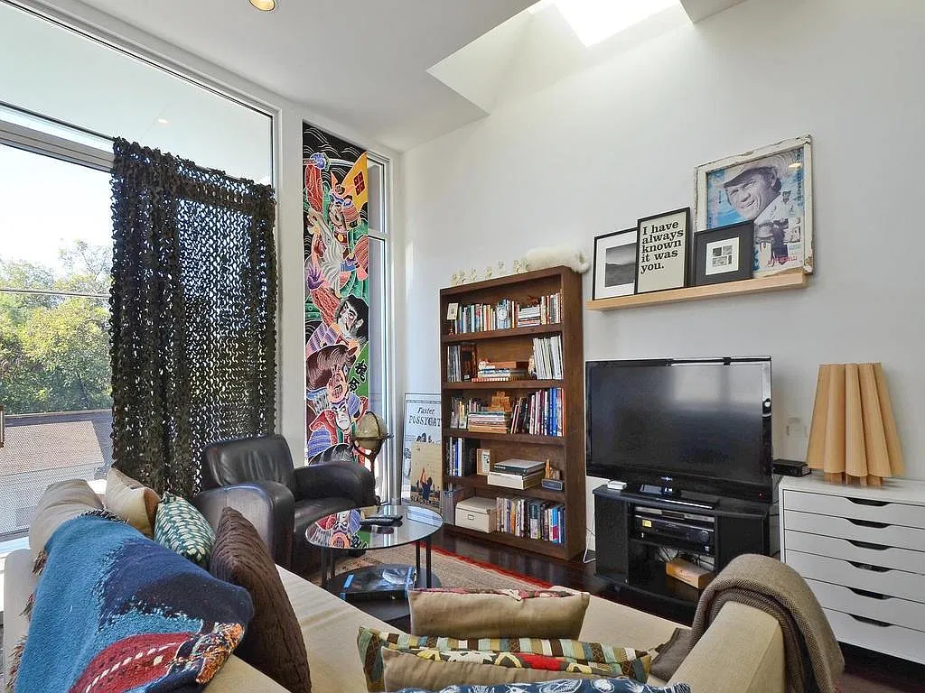 1 bed, 1.0 bath, 1150 sqft, $2,450 — Photo 3