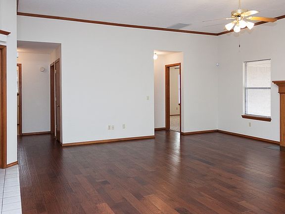 4th image of 6802 SW Baywood Dr