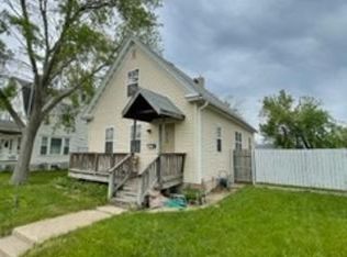 1018 D Ave NW, Cedar Rapids, IA 52405