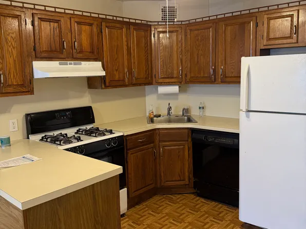 143 Bay 20th Street image 3 of 11