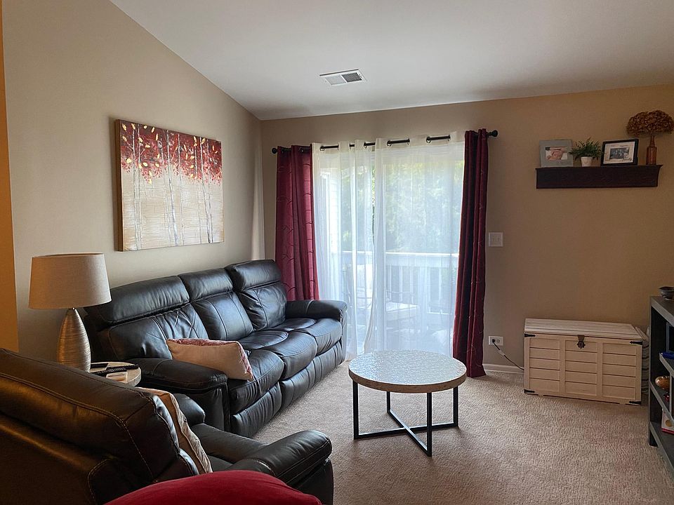 1st image of 326 Ashbury Ct APT 6