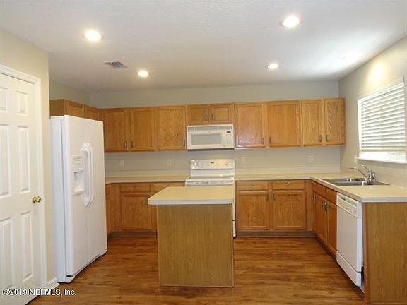 5th image of 9733 N Hazel Lake Dr