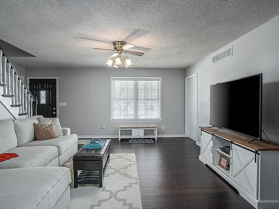 5th image of 1319 Belmont Ave