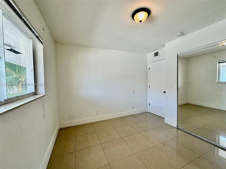1540 SW 5th Pl #4 — Photo 25