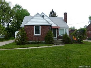 156 Clearvale Dr, Cheektowaga, NY 14225