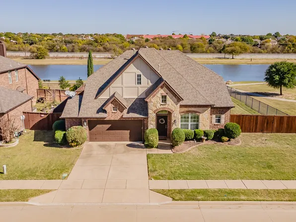 8100 Laurel Oak Dr, Fort Worth, TX 76131