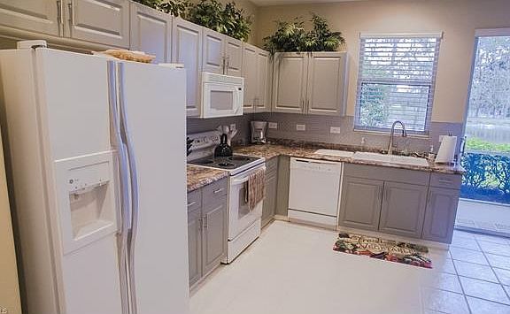 3rd image of 8247 Parkstone Pl #108