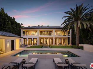 917 N Crescent Dr, Beverly Hills, CA 90210