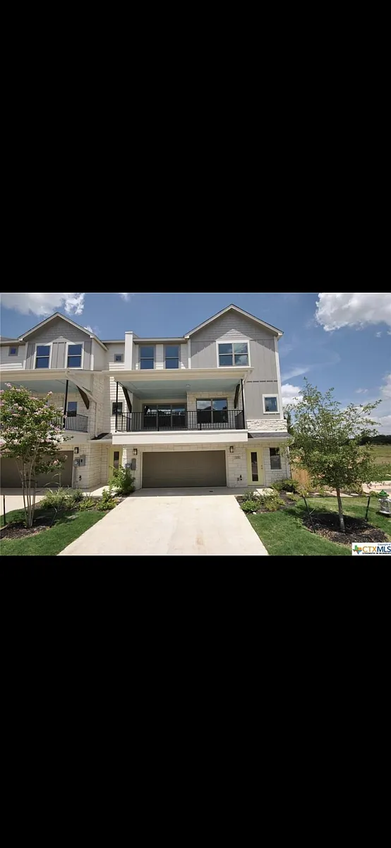 Building Photo - 221 Birch Oak Ln