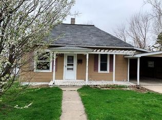 1508 4th Ave, Belle Plaine, IA 52208