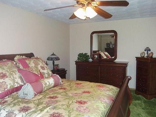 5th image of 5066 Vickery St