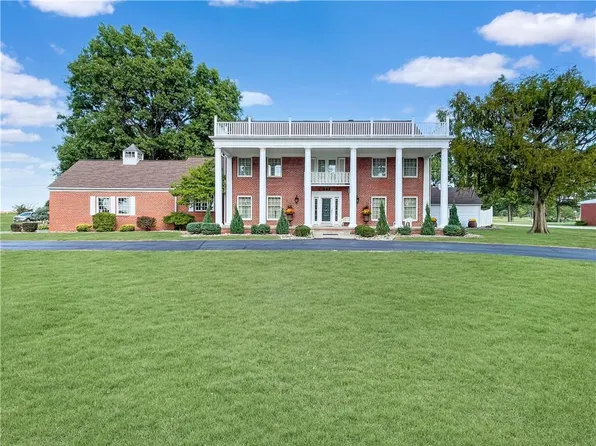 605 Main St, Higginsville, MO 64037