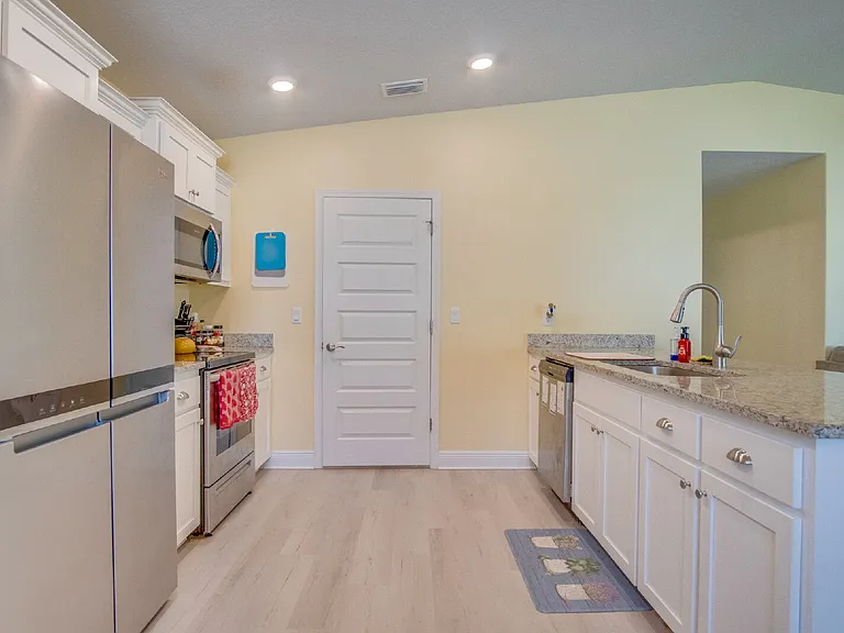7014 Sonny Dr — Photo 5