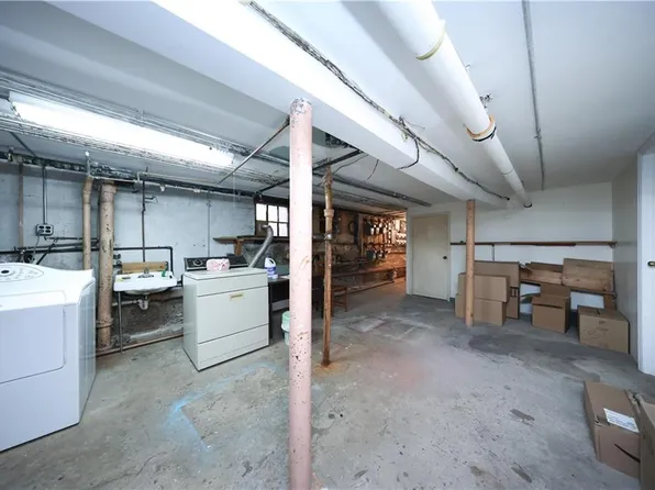 2176 East 13th Street image 17 of 29