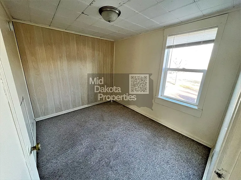 501 W 3rd Ave — Photo 6