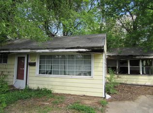 5518 Winchelsea Dr, Saint Louis, MO 63121