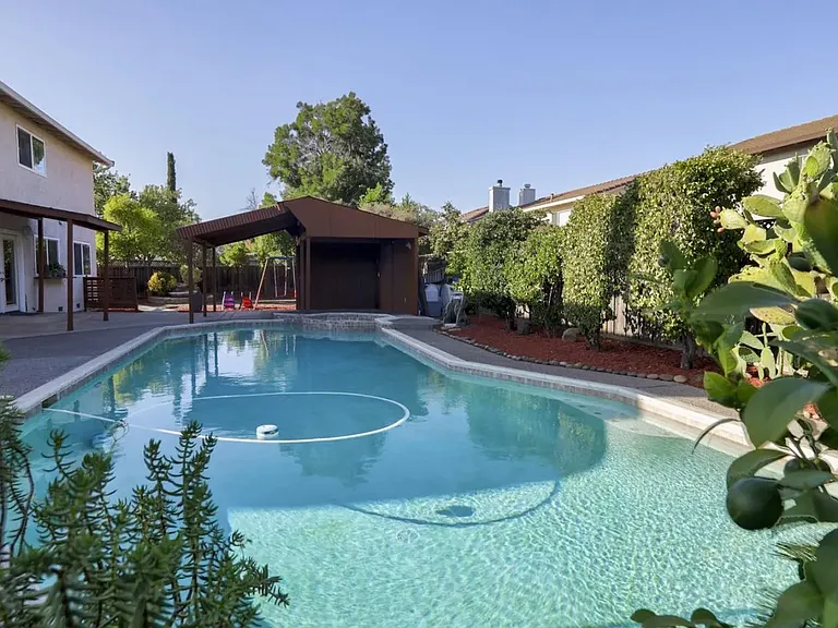 2829 Glen Decker Ct — Photo 2