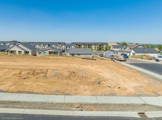 32 Steptoe Dr, Cheney, WA 99004