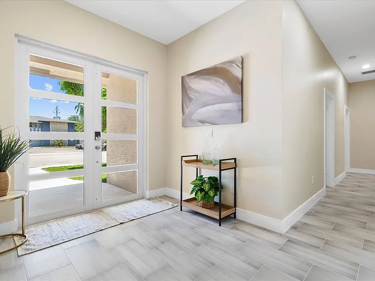 818 Foresteria Dr — Photo 6
