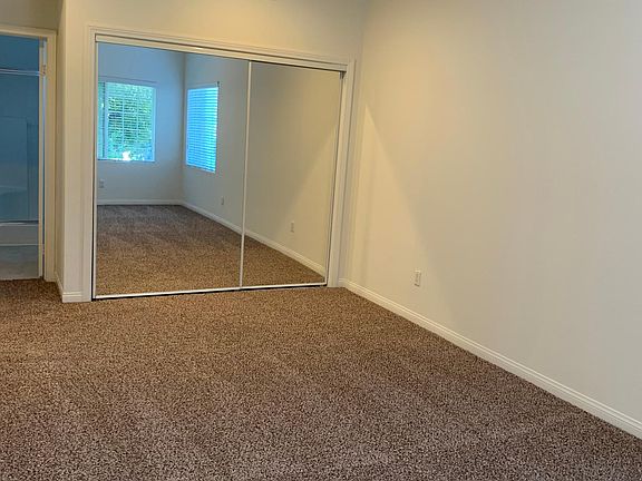 5th image of 1301 N Hollywood Way #14115