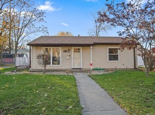 1007 S Livingston St, Bloomington, IL 61701
