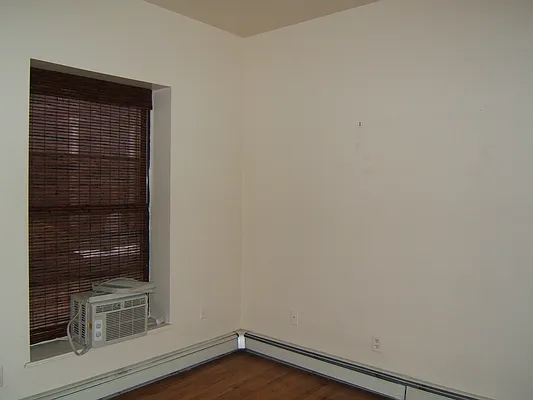 Rented by J Misrahi Realty Corp | media 29