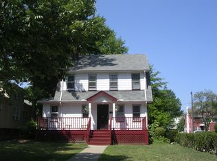 1028 Rushleigh Rd, Cleveland Heights, OH 44121