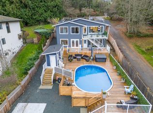 7896 Lantzville Rd, Lantzville, BC V0R 2H0