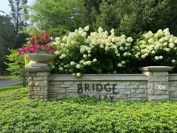 7795 Fieldstone Rdg, Independence, MI 48348