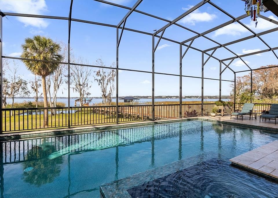 1st image of 30303 ISLAND CLUB DR