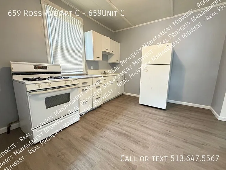 659 Ross Ave #C — Photo 2