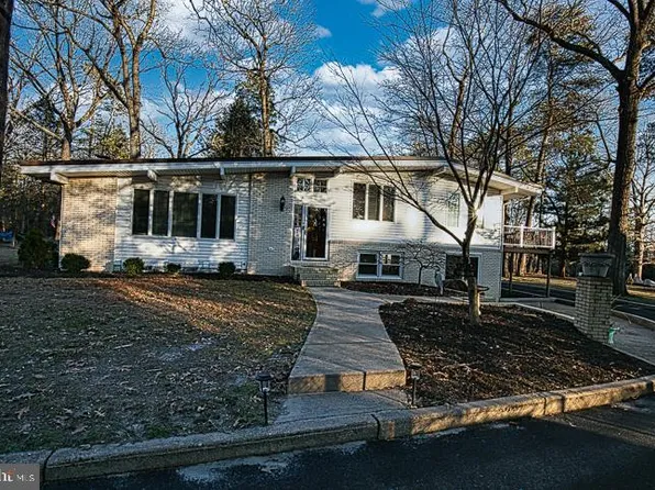 30543 Danwood Dr, Delmar, MD 21875