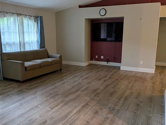 4th image of 2203 MARSH ROAD