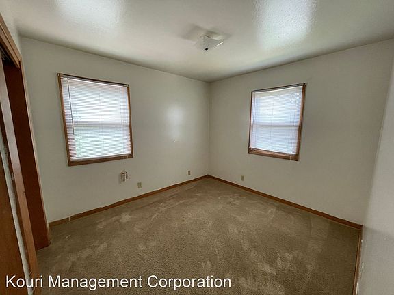 4th image of 130 Nicholas St #11437821