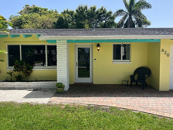 3rd image of 620 NE 9th Ave