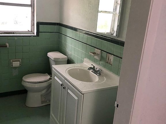 5th image of 6421 Harlow Blvd