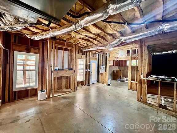 3rd image of 6231 Neptune Dr