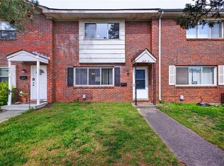 869 S Club House Rd APT 3, Virginia Beach, VA 23452