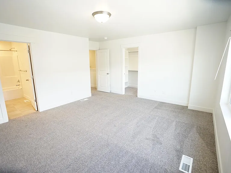 1006 S 200 E — Photo 19