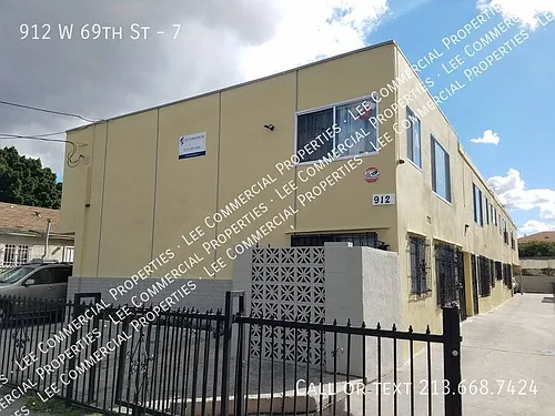 912 W 69th St #7 Photo 1