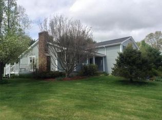 357 Glendale Rd, Hampden, MA 01036