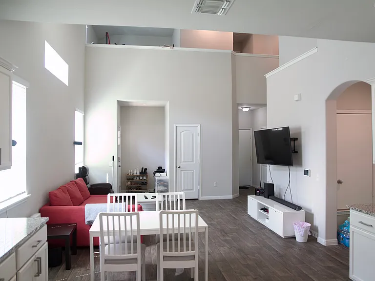 14309 Frankel Loop #20A — Photo 6