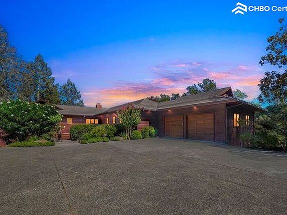 Front of house from driveway