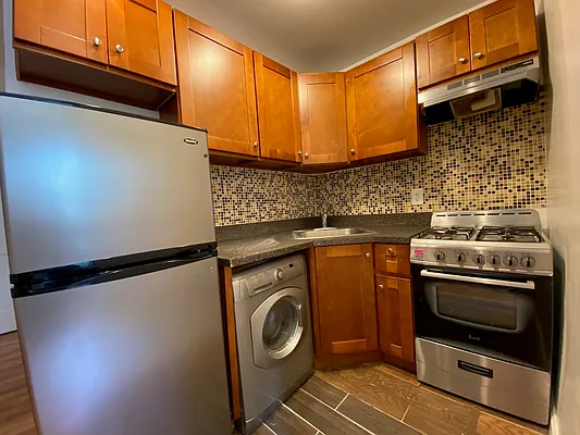 Rented by Corcoran | media 10