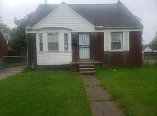 19443 Kelly Rd, Harper Woods, MI 48225