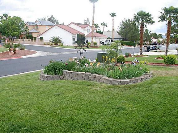 2nd image of 5201 Palm View Dr